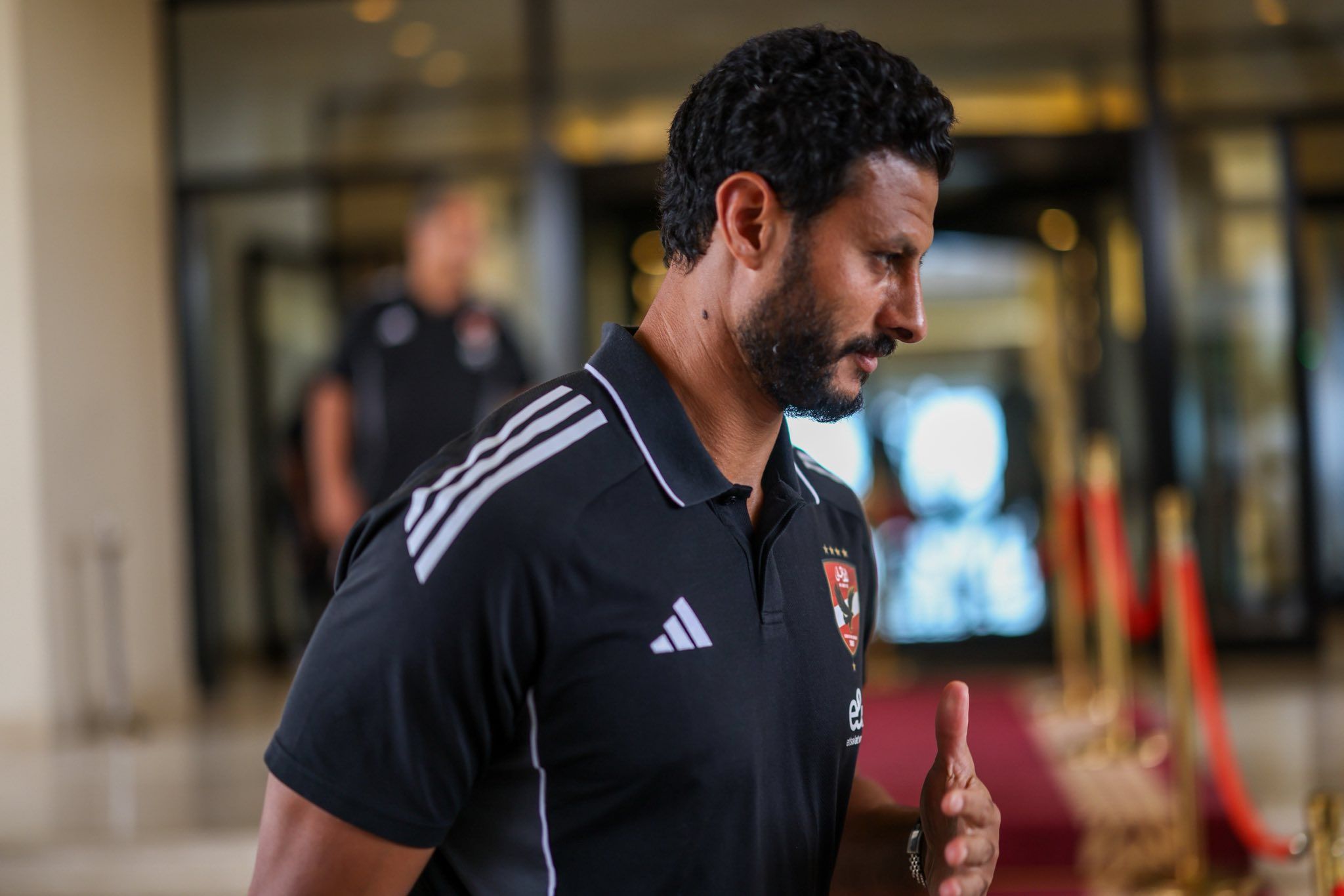 تحرك لاعبى الأهلى إلى ملعب مواجهة البنزرتي التونسي.. صور