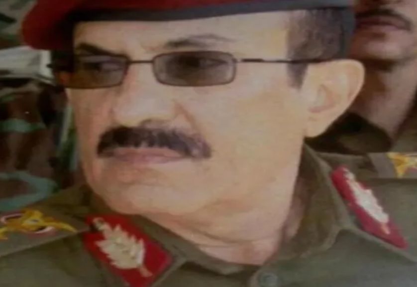 بصورة مفاجئة ...الاعلان عن وفاة قائد عسكري كبير في وزارة الدفاع اليمنية "شاهد"