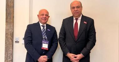 الحفنى يبحث مع مسئولى الطيران الكورى فرص التعاون فى مجالات تطوير المطارات
