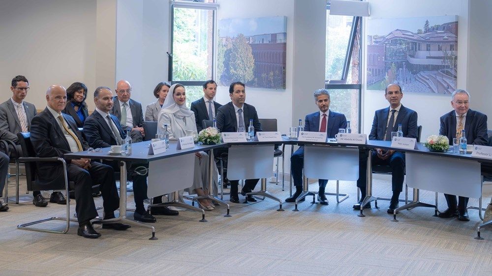 حاكم الشارقة ينال وسام الرئيس الفخري لجامعة إكستر