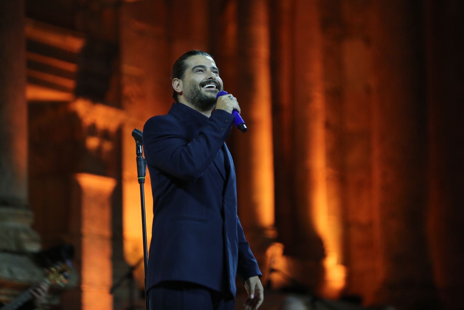 ناصيف زيتون يفتتح أولى أمسيات المسرح الجنوبي فى مهرجان جرش بدورته الـ 39