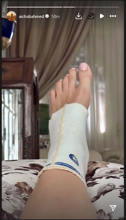 عائشة بن أحمد تكشف عن تعرضها للإصابة في قدمها