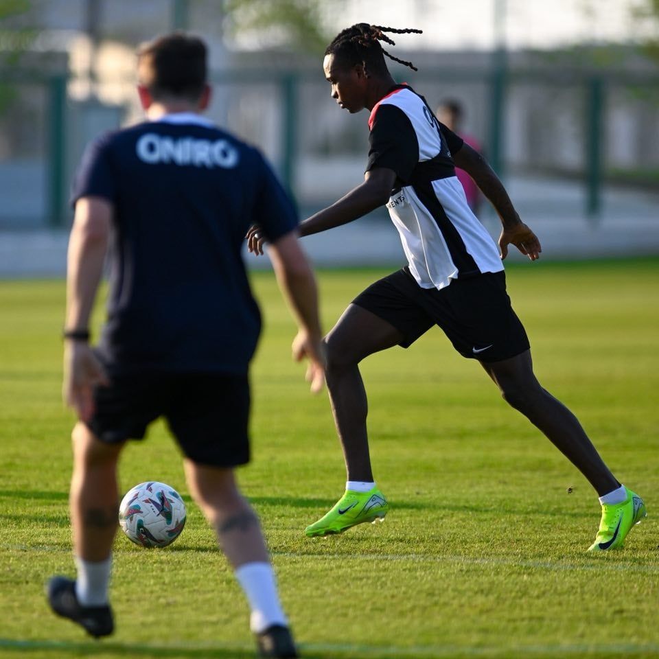 عودة عواد وتقسيمة فنية تشعل مران الزمالك بالعاصمة الإدارية.. صور