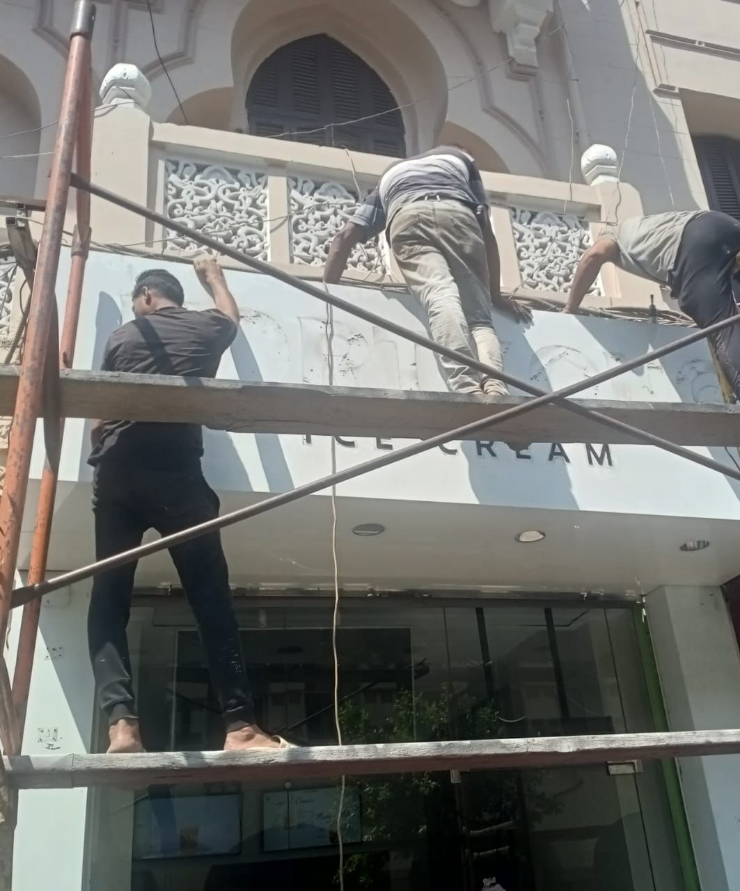 وزيرة التنمية المحلية: بدء تطوير شارع إبراهيم بمنطقة الكوربة فى مصر الجديدة