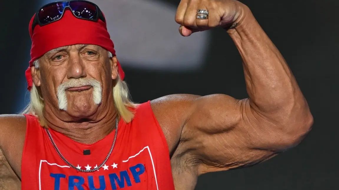 ورحل هوجان تاركاً الشريط الإباحي واعتراف زوجته بإدمانه للجنس