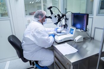 تنتهي اليوم.. كيف تستفيد من مبادرة تمديد تأشيرات الزيارة المنتهية؟