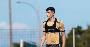 صلاح مصدق يواصل برنامجه التأهيلي على هامش ودية الزمالك أمام وادي دجلة