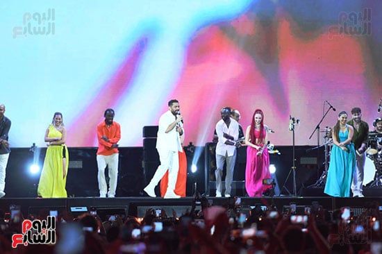 تامر حسنى يقدم أغانى "لينا معاد" و"حبك لو غلطة" فى حفل مهرجان العلمين.. صور