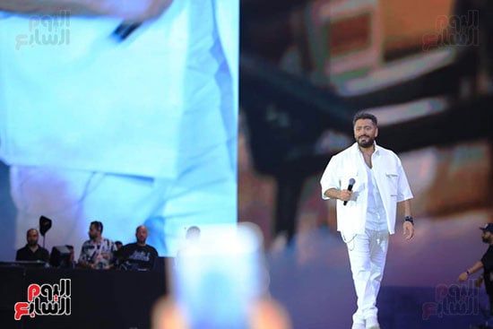 تامر حسنى يقدم أغانى "لينا معاد" و"حبك لو غلطة" فى حفل مهرجان العلمين.. صور