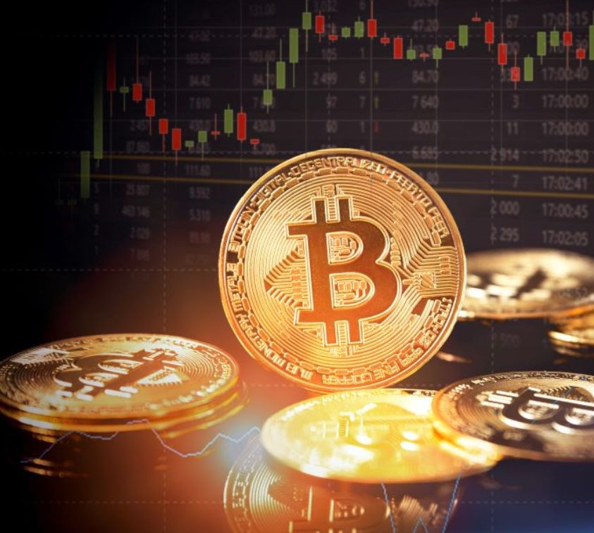 أسبوع متقلب في سوق العملات المشفرة: تقدم الايثيريوم وتراجع البيتكوين وBNB تُسجل رقم قياسي