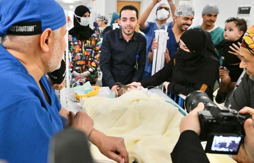 أخبار من السعودية.. في وقت قياسي.. نجاح عملية فصل التوأم الملتصق السوري "سيلين وإيلين"