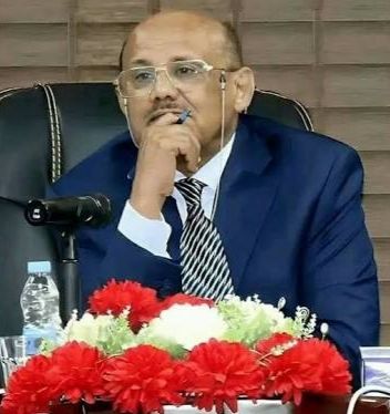 أهمها تصدير النفط الخام .... محافظ البنك المركزي اليمني يكشف أسباب الانهيار الاقتصادي ويحدد 4 محاور للإنقاذ