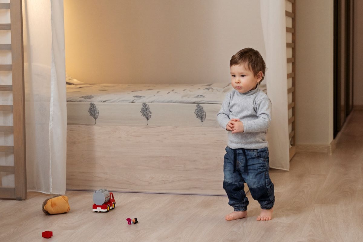 كيف تساعدين طفلك على تجاوز مرحلة الاستكشاف خلال نموه من دون مخاطر؟