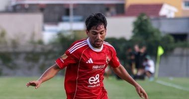 ريبيرو يستعين بـ"محمد شكرى" لقيادة الجبهة اليسرى للأهلى فى الموسم الجديد