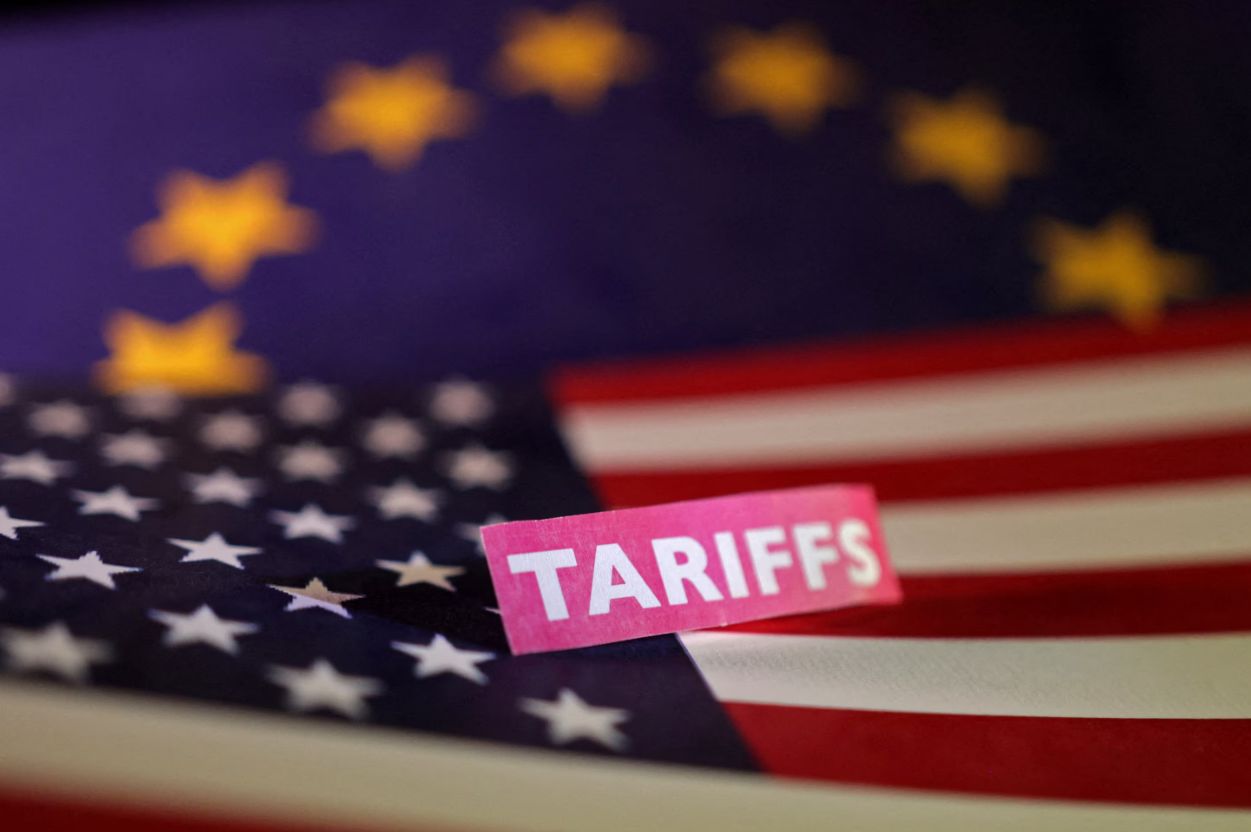 تزايد تقلبات السوق مع اقتراب موعد فرض الرسوم الجمركية بين الولايات المتحدة وأوروبا