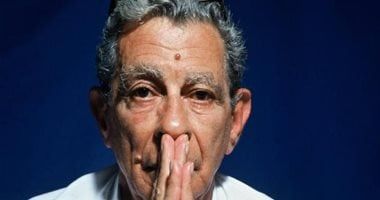 درس الإخراج بأمريكا وناضل من أجل نفسه للوصول للعالمية.. يوسف شاهين فى ذكراه