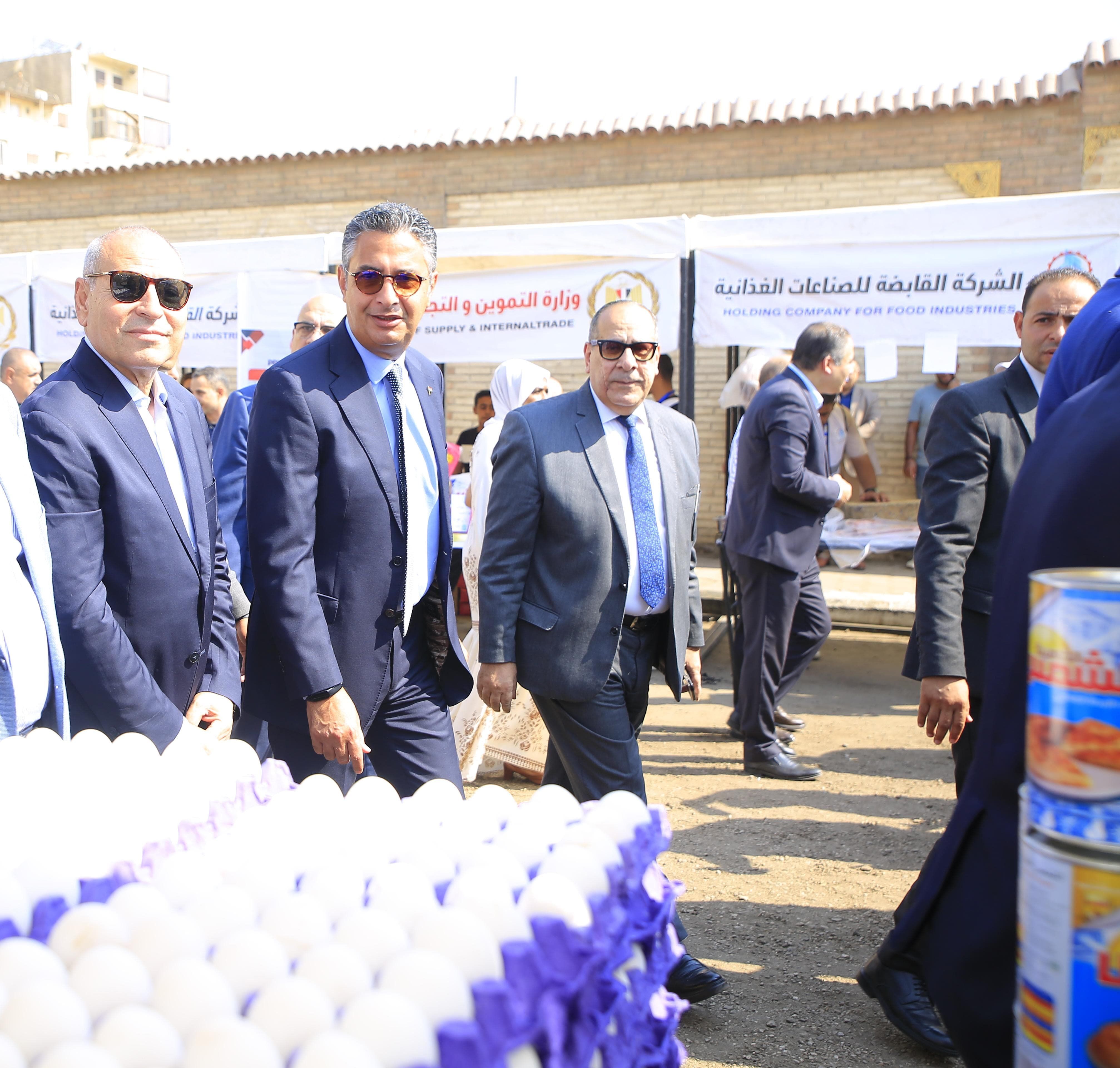 طرح بيض المائدة بسوق اليوم الواحد بالجمالية.. اعرف الأسعار