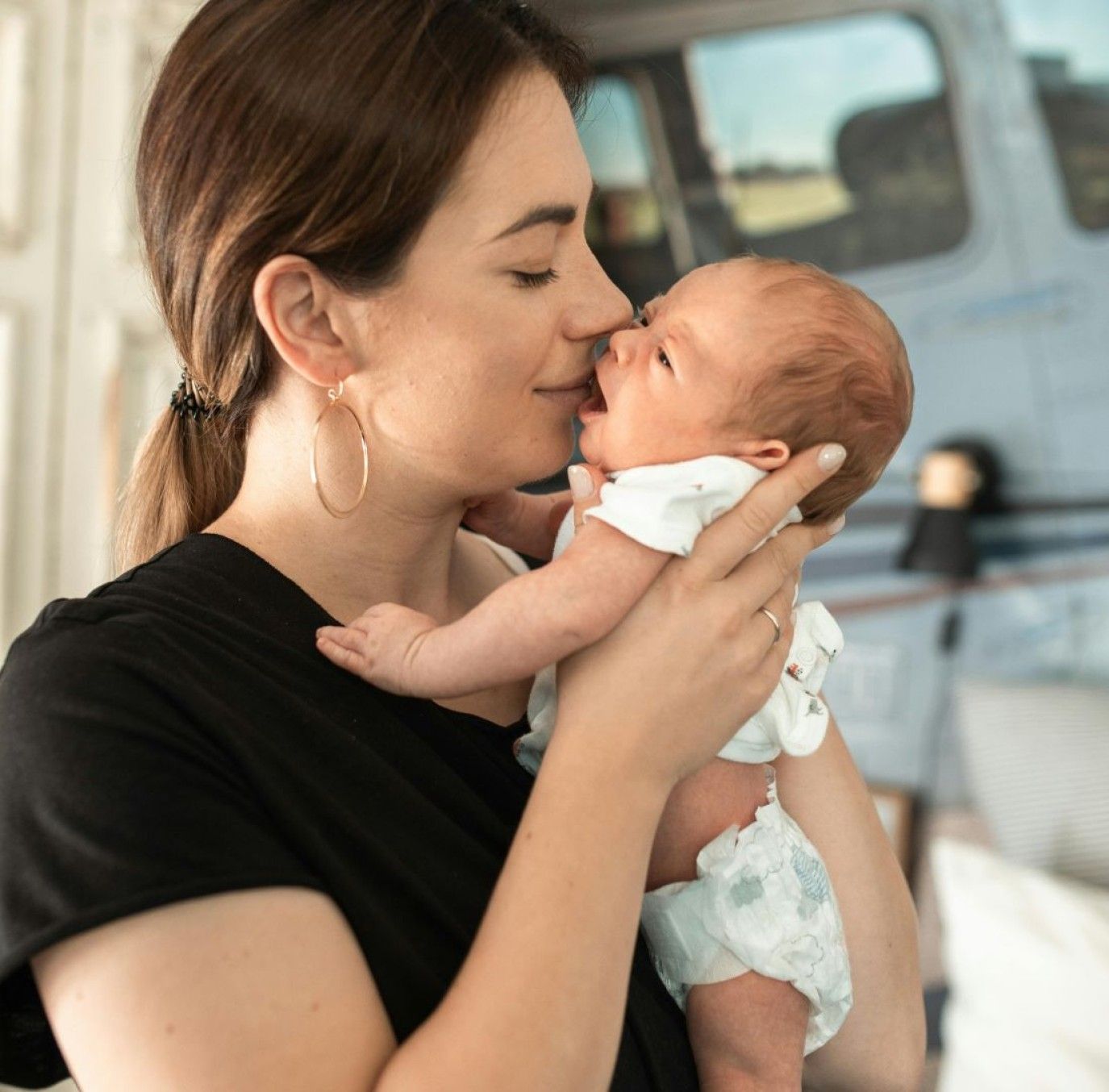 مشاكل شائعة تواجه الأمهات الجدد بعد الولادة 