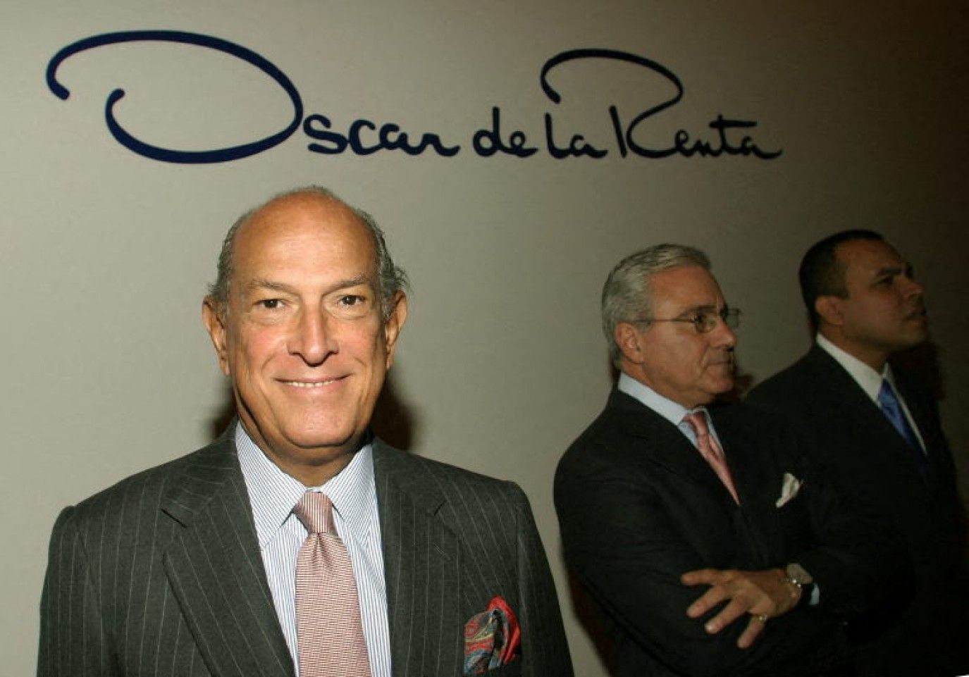 بالفيديو.. رحلة أوسكار دي لارنتا من ريشة فنان لصانع الأحلام