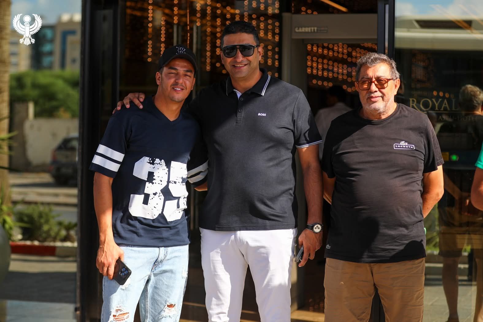 إلياس الجلاصى لاعب المصرى السابق يزور الفريق قبل مواجهة الترجى الودية.. صور