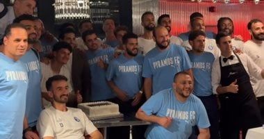 حفل عشاء من رئيس بيراميدز للاعبين بعد الفوز الودى على قاسم باشا.. صور