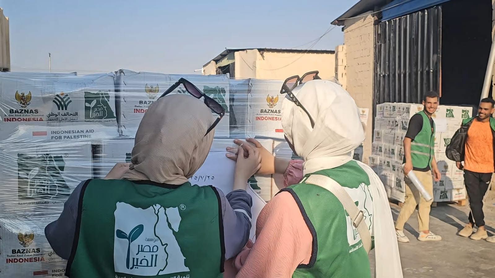 التحالف الوطنى يستعد لإطلاق قافلة مساعدات غذائية وطبية لقطاع غزة.. صور