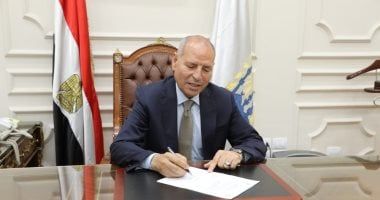 محافظ القاهرة يكرم مديرى مديرية الصحة