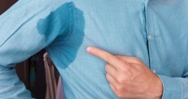 أطعمة ومشروبات تمنع رائحة العرق الكريهة في الصيف