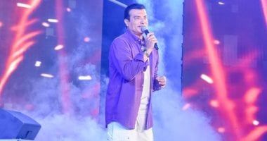 إيهاب توفيق يحيى أولى ليالى المهرجان الصيفي للأوبرا في استاد الإسكندرية