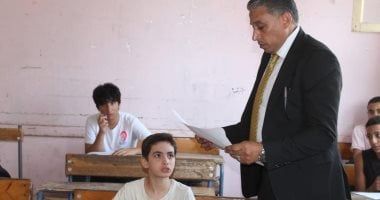 إحالة ملاحظ لجنة ورئيس كنترول ومدير مدرسة للتحقيق بامتحانات الدور الثانى بالجيزة