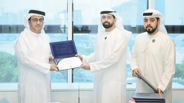 دورة متخصصة في متابعة وتلخيص الكتب القيّمة والحساسة