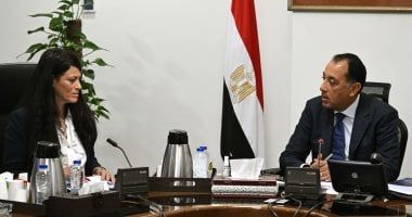 رئيس الوزراء يتابع مع وزيرة التخطيط استعدادات إطلاق السردية الوطنية للتنمية الاقتصادية - الخليج 365