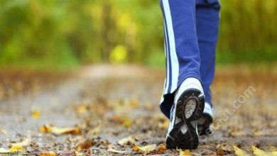 المشي المتكرر لدى مرضى الخرف قد يكشف عن احتياجات خفية نفسية وجسدية