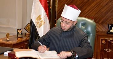 وزير الأوقاف يعتمد 41 خطيب مكافأة من حملة المؤهلات العليا وأعضاء هيئة التدريس