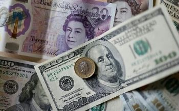 أسعار الذهب تنخفض وتقترب من أدنى مستوى لها في 3 أسابيع