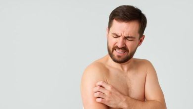 الأطباء يحذرون من الحكة بعد الاستحمام ويكشفون علاقتها بأمراض خطيرة محتملة