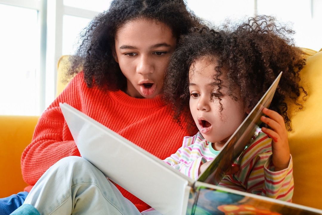 دور قصص الأطفال في تنمية المهارات اللغوية.. خطوة بعد خطوة