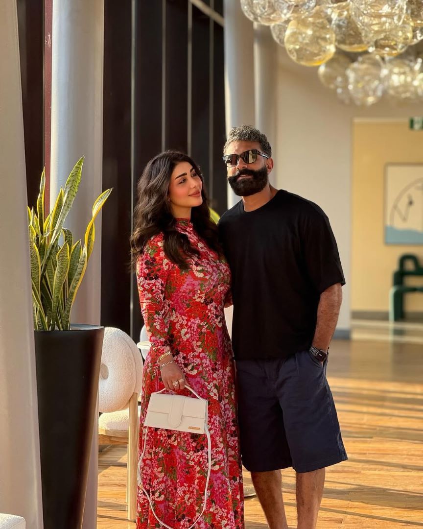 شاهدوا الكلمات التي أهدتها هنادي الكندري لزوجها محمد الحداد بعد نشرها لصورة جمعتهما معاً