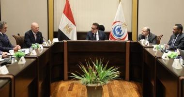 وزير الصحة يستقبل رئيس اتحاد الصناعات الدوائية بإيطاليا لبحث سبل تعزيز التعاون