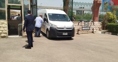 وصول جثمان شقيق المخرج خالد جلال لمسجد الشرطة بالشيخ زايد للصلاة عليه