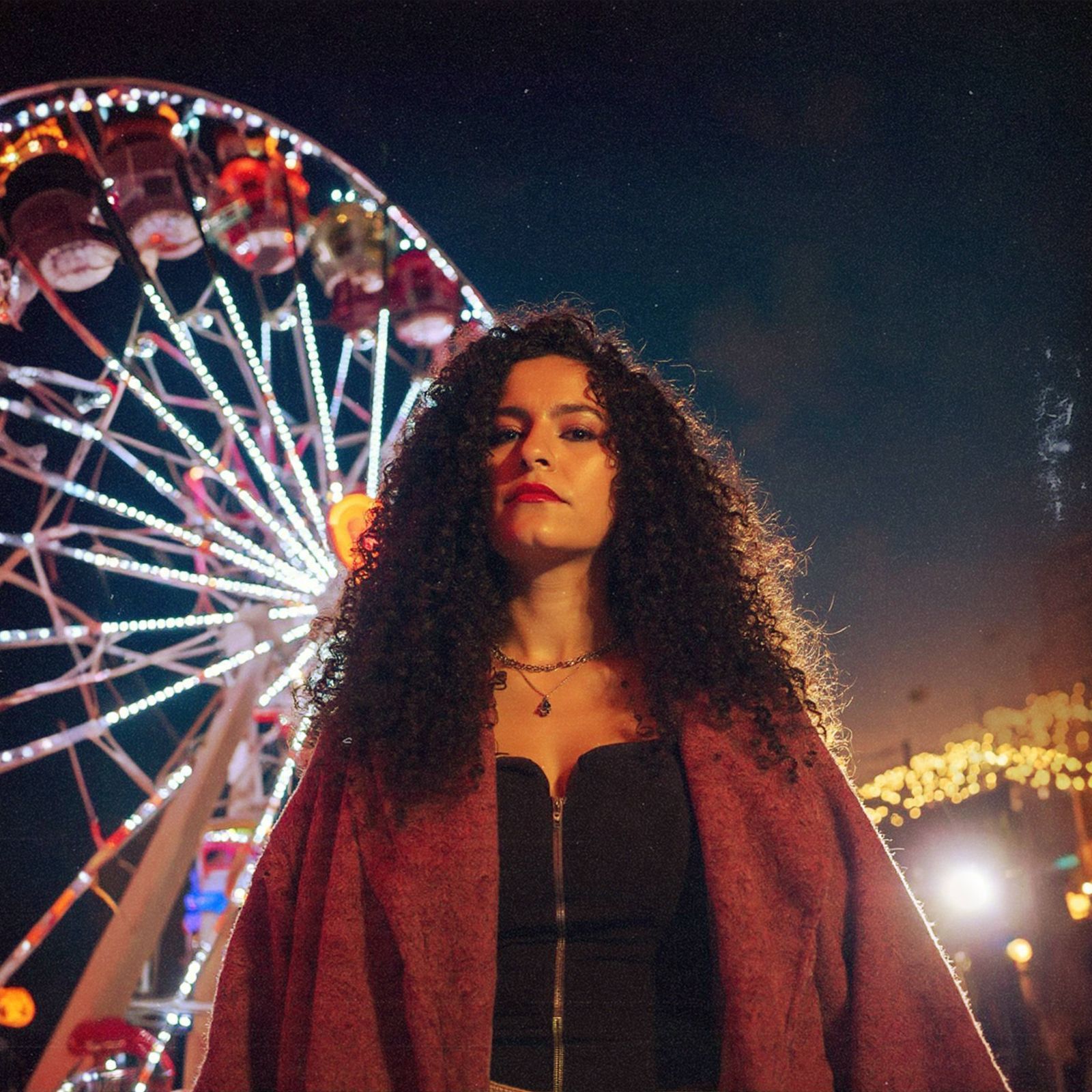 سمر طارق تحاكي الحالات النفسية في ألبومها الجديد "طوفنا"