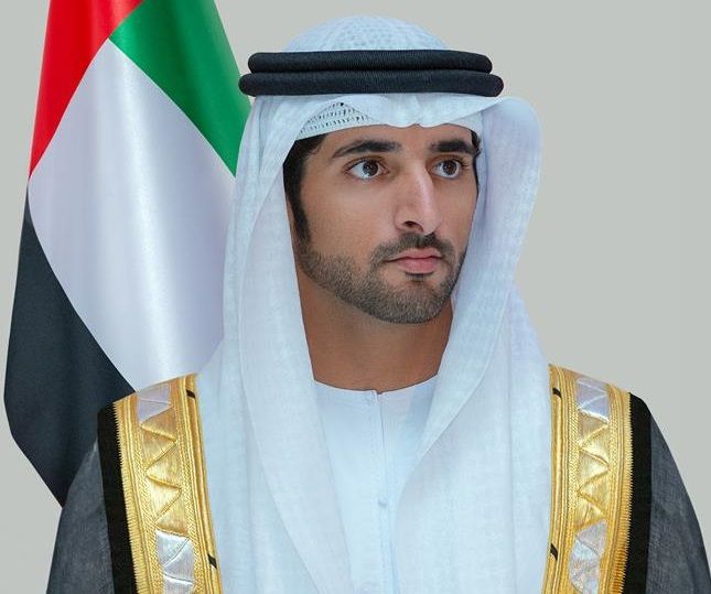 الامارات | رئيس الدولة يصدر مرسوماً اتحادياً بترفيع حمدان بن محمد إلى رتبة فريق أول