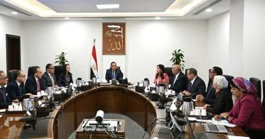 رئيس الوزراء: إحياء الحرف التراثية واليدوية أولوية للحكومة - الخليج 365