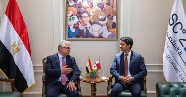 رئيس "اقتصادية لقناة السويس" يستقبل سفير بنما بالقاهرة لتعزيز التعاون