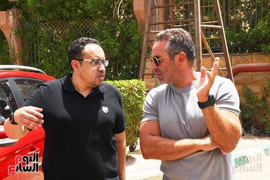 أبو ريدة و نجوم الرياضة في جنازة شقيق أبو حسين عضو اتحاد الكرة