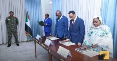 الوزراء الجدد في الحكومة السودانية يؤدون القسم أمام عبد الفتاح البرهان