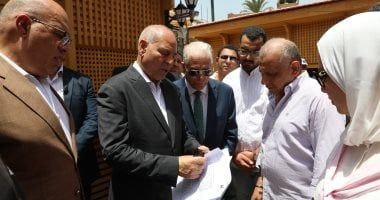 محافظ القاهرة ومستشار رئيس الجمهورية يتفقدان أعمال تطوير حديقة الأزبكية