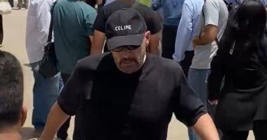 نضال الشافعي وعمرو محمود ياسين وحمزة العيلي فى تشييع جنازة شقيق خالد جلال