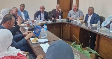 رئيس نقابة النقل البري: نعانى من نقص حاد فى العمالة الفنية رغم الرواتب المجزية