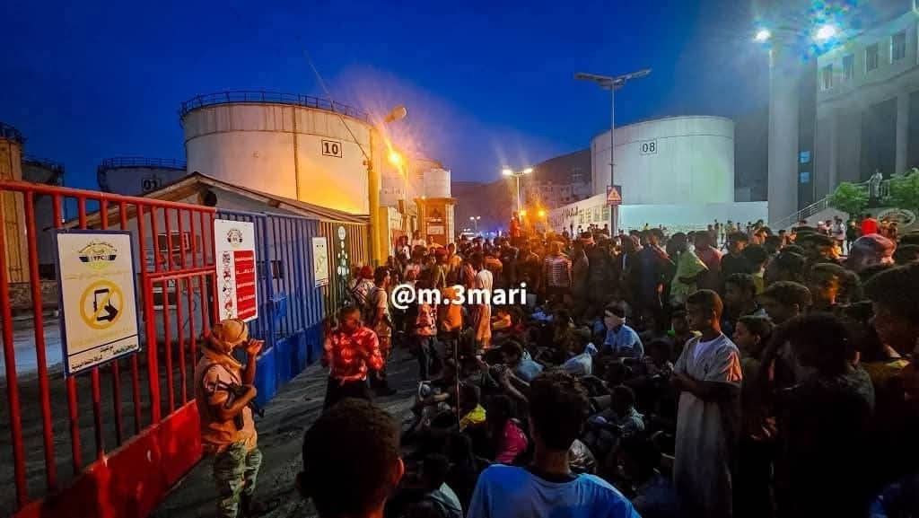 عاجل: إغلاق ميناء كبير بهذه المحافظة الجنوبية(صورة)